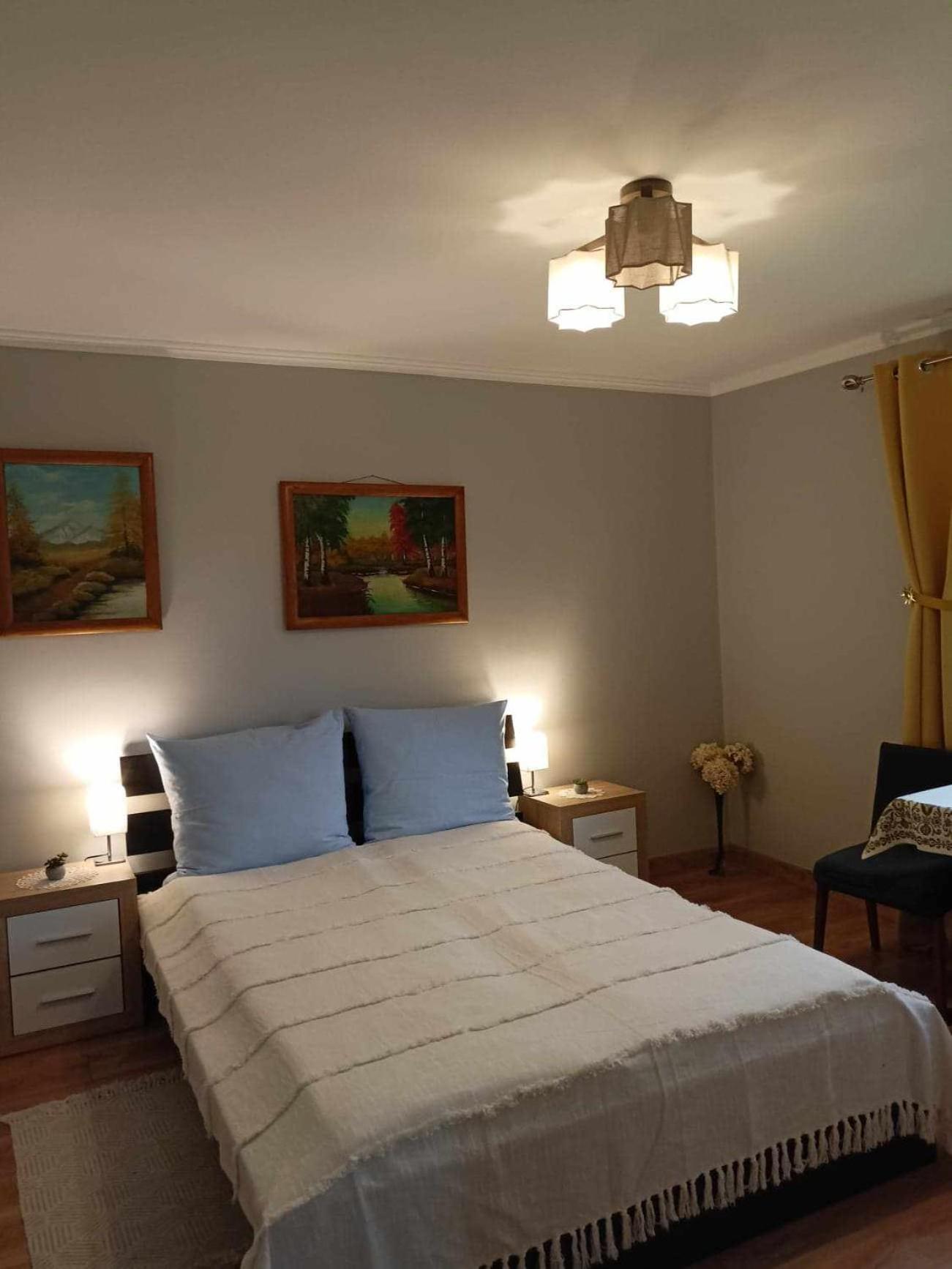 Mroczkowka Apartment Debowiec  Ngoại thất bức ảnh